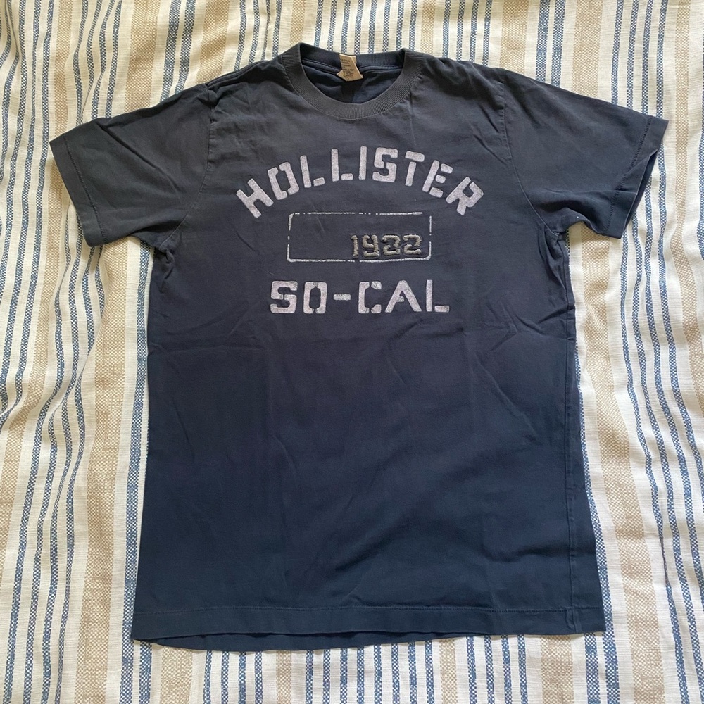 Hollister T shirt Large - Used